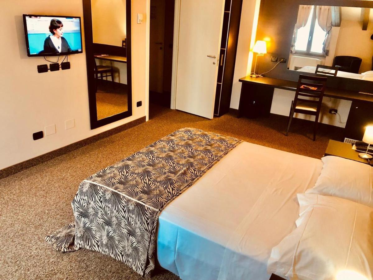 Motel Malpensa Inn & Hotel-Airport Case Nuove  Exteriér fotografie