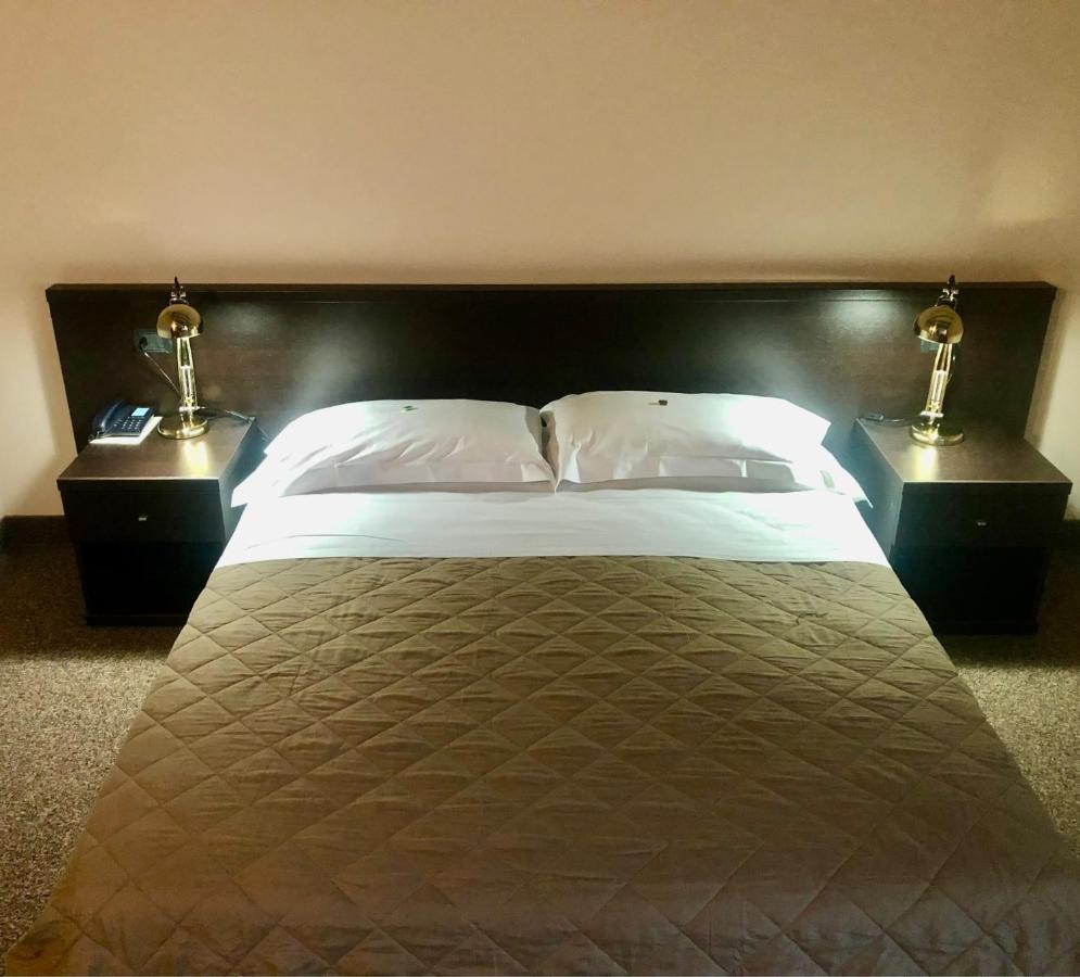 Motel Malpensa Inn & Hotel-Airport Case Nuove  Exteriér fotografie